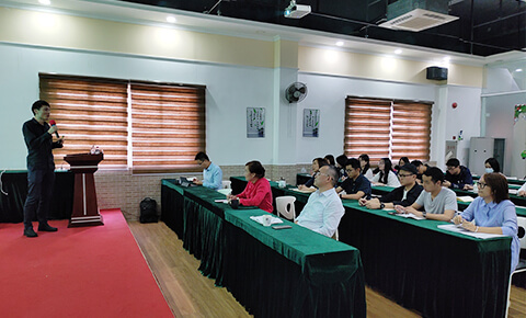 ԰�־���������뽲��