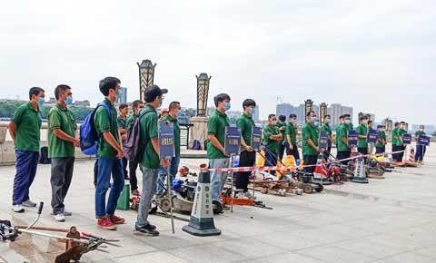 �격����԰����Ŀ����Ա��������