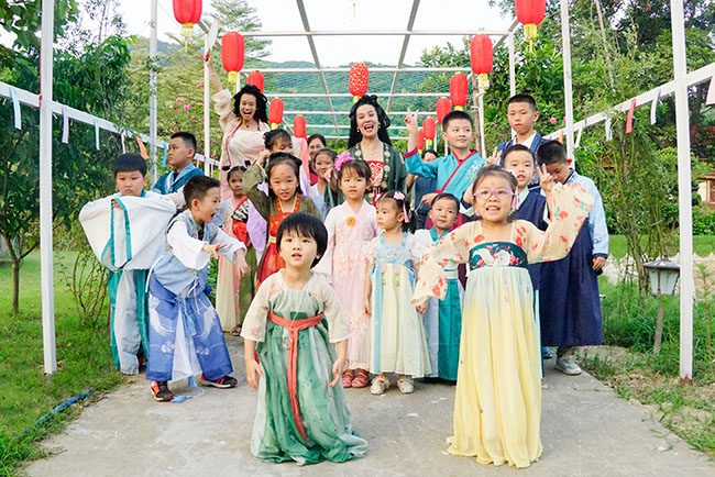 �격����������������