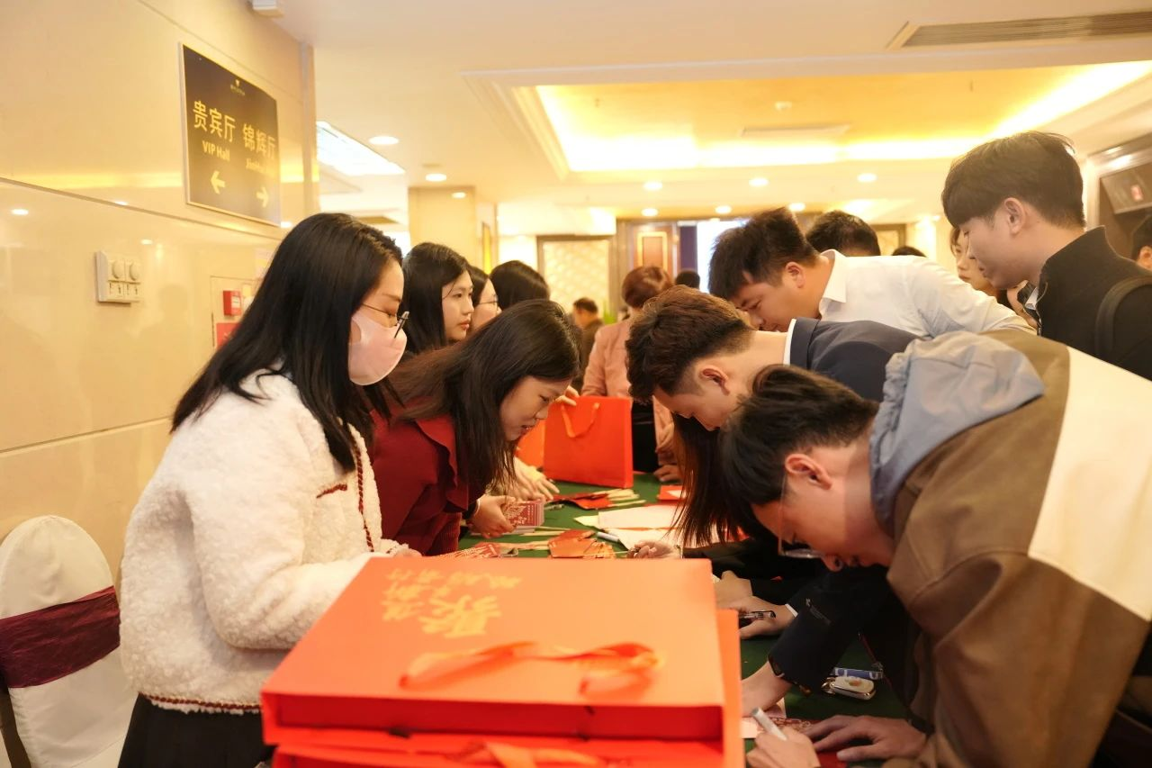 �격����-����Ʒ������