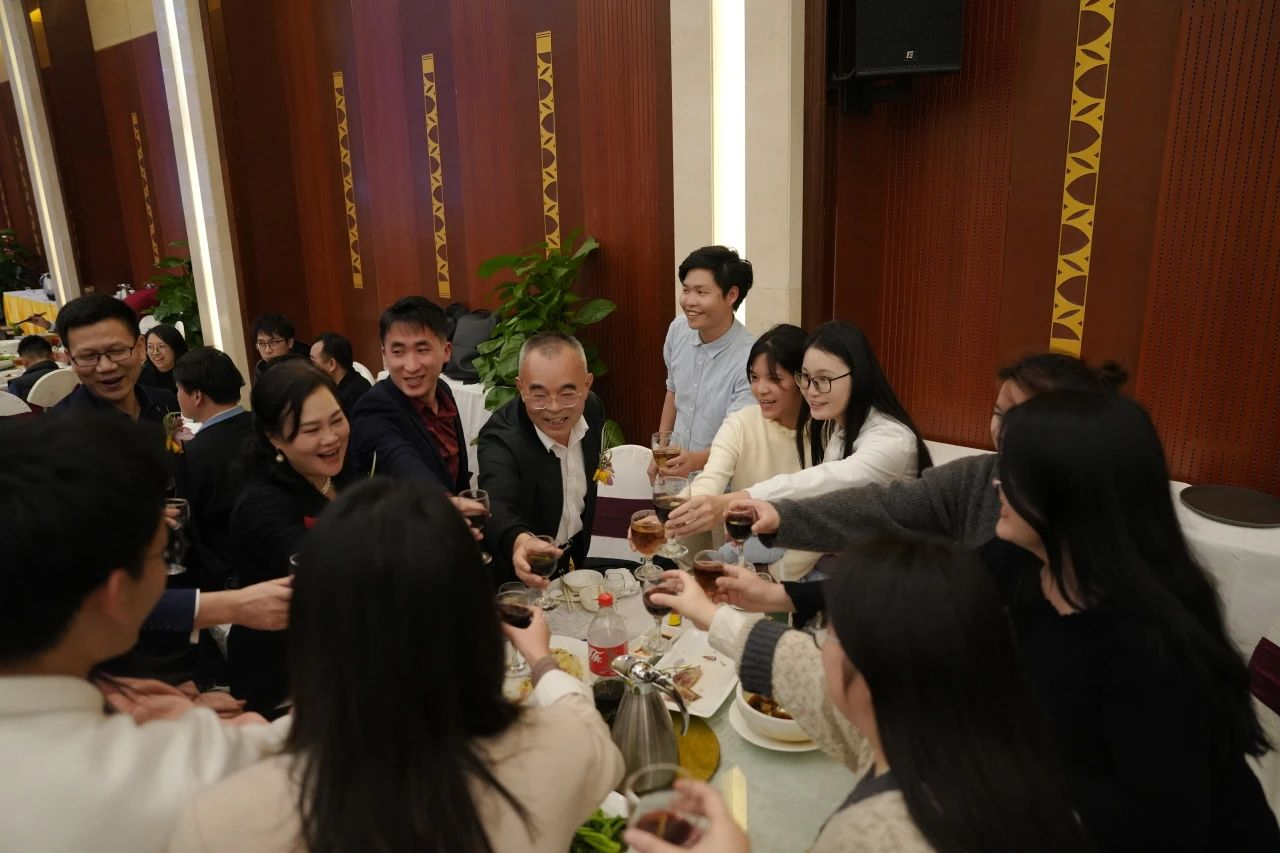 �격����-����Ʒ������