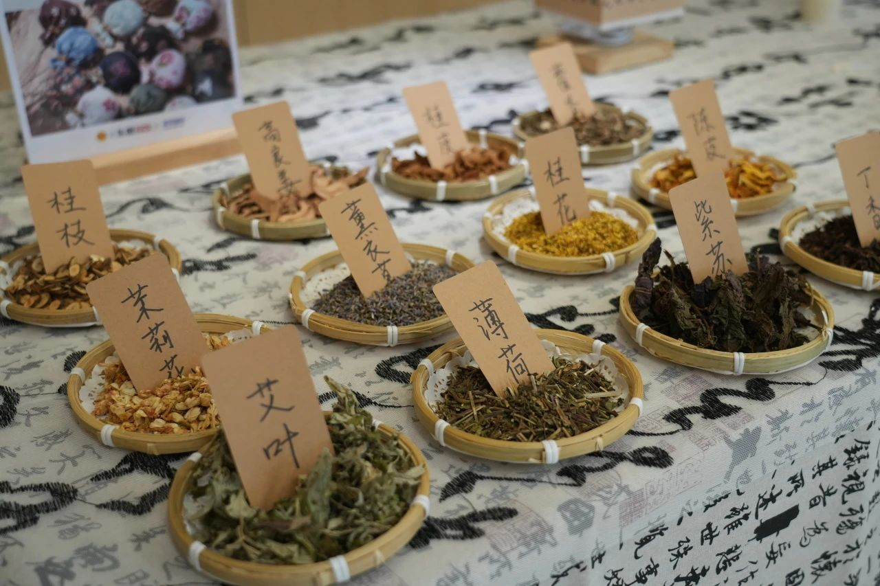 �격����-����Ʒ������