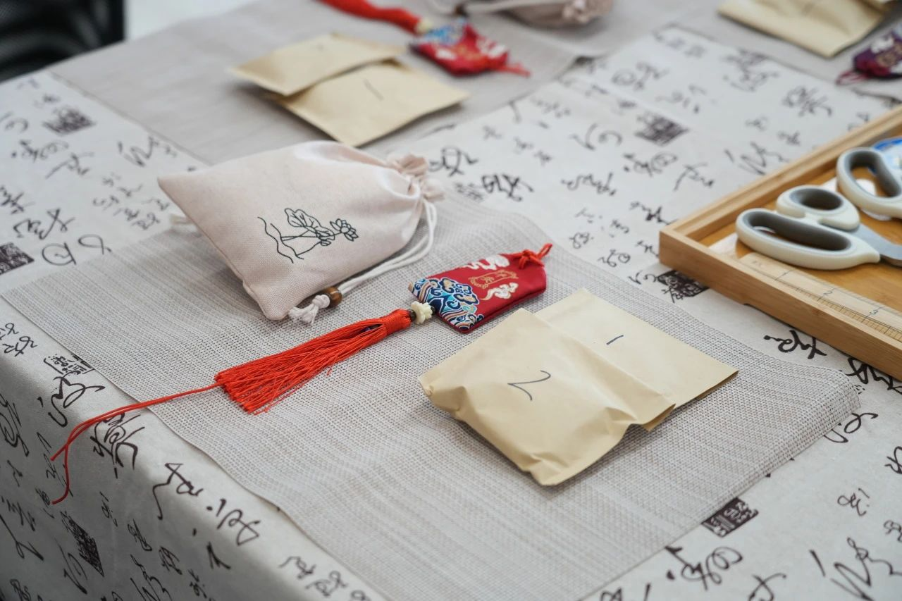 �격����-����Ʒ������