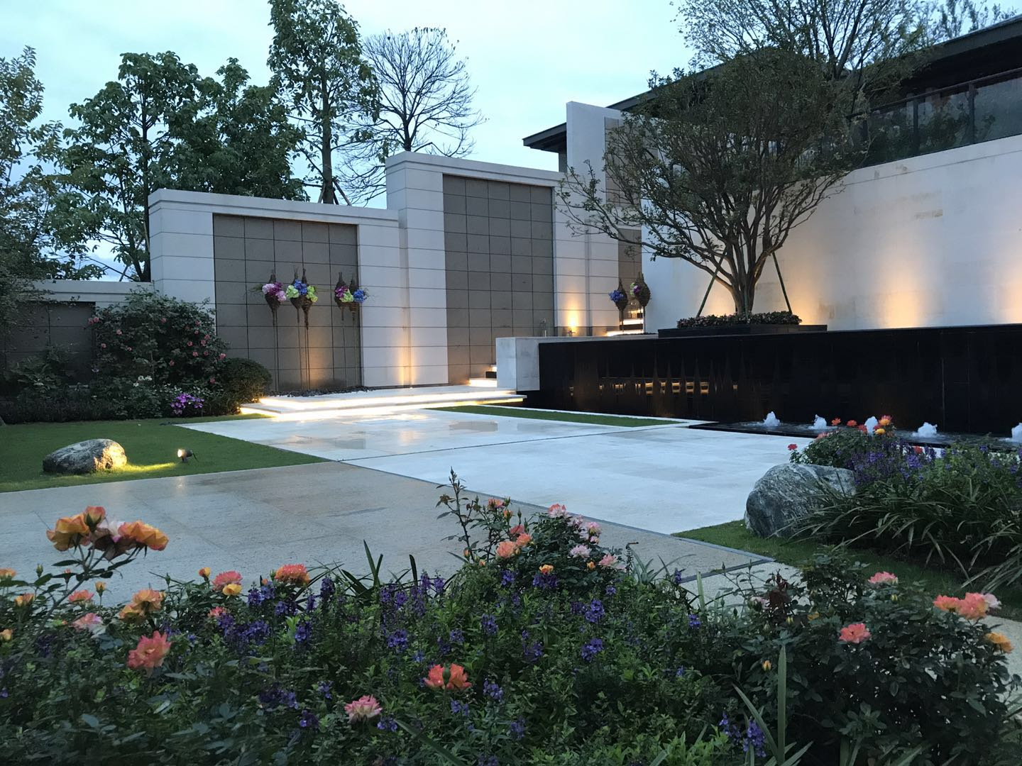 �격����-����Ʒ������