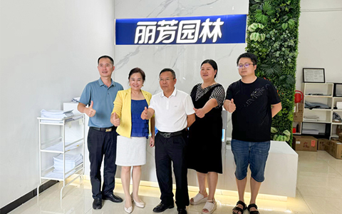 �격����-����Ʒ������